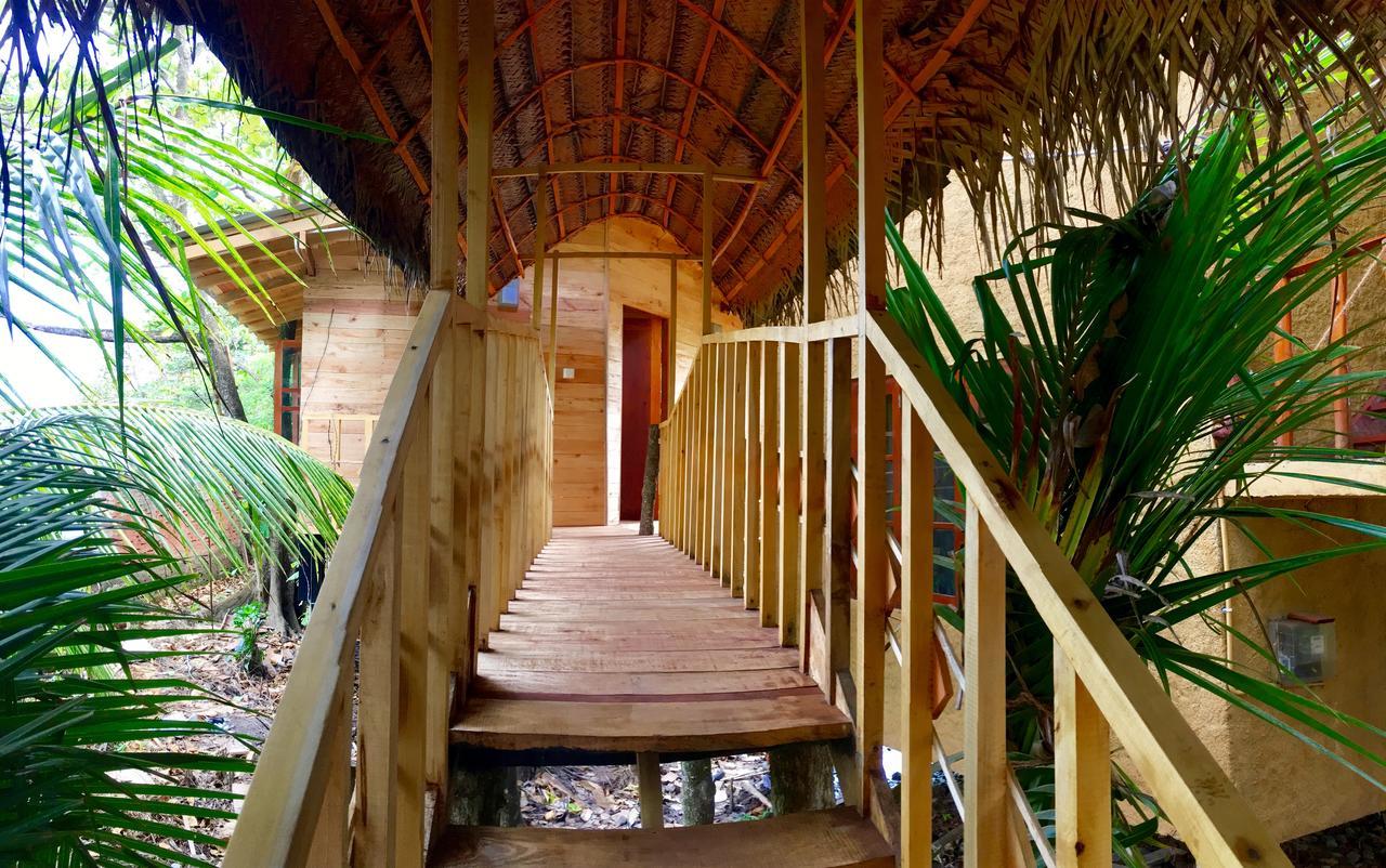 Гостевой дом Seasons Four Eco Friendly Treehouse Матара Экстерьер фото